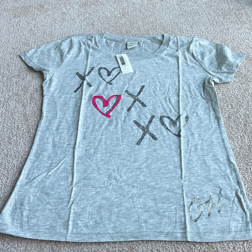 Brand new grey Gilly Hicks Tee